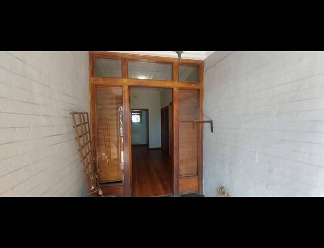 3 BEDROOM HOUSE FOR SALE IN KENSINGTON